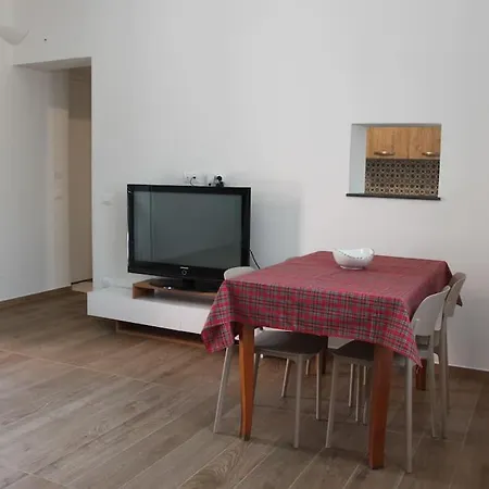 Zia Pina Home-2